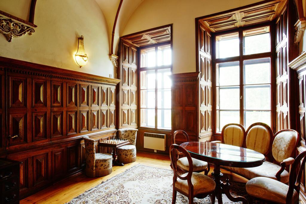 Chateau Hostacov Hotel Kültér fotó