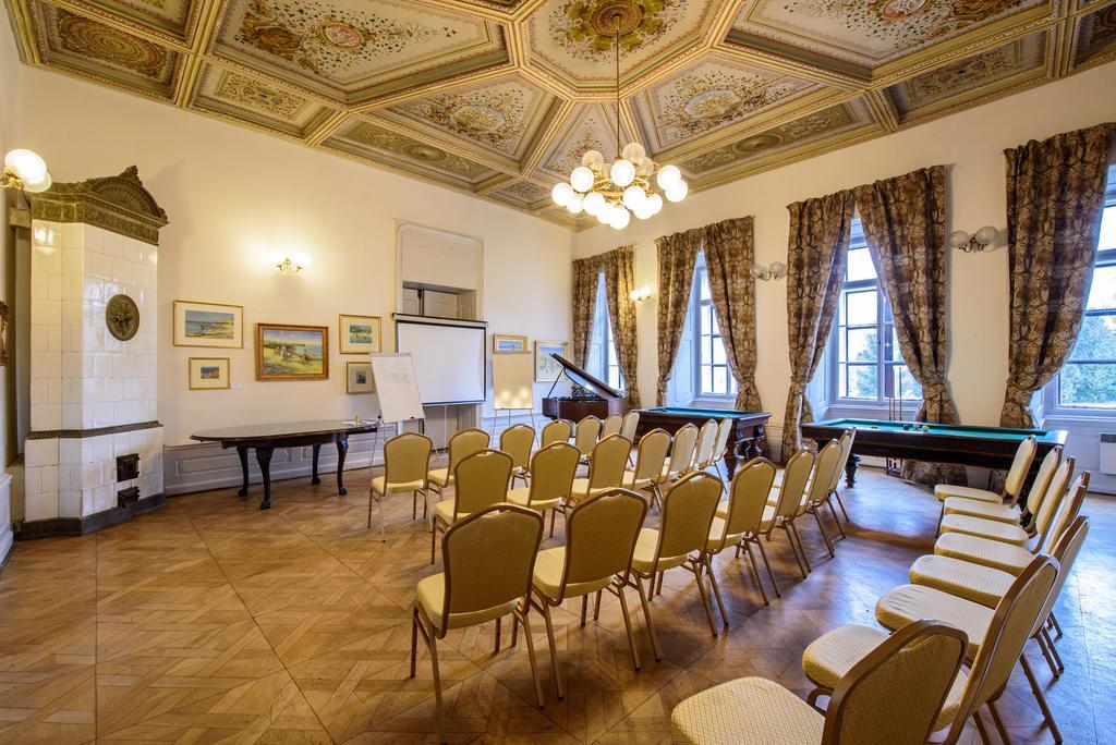Chateau Hostacov Hotel Kültér fotó
