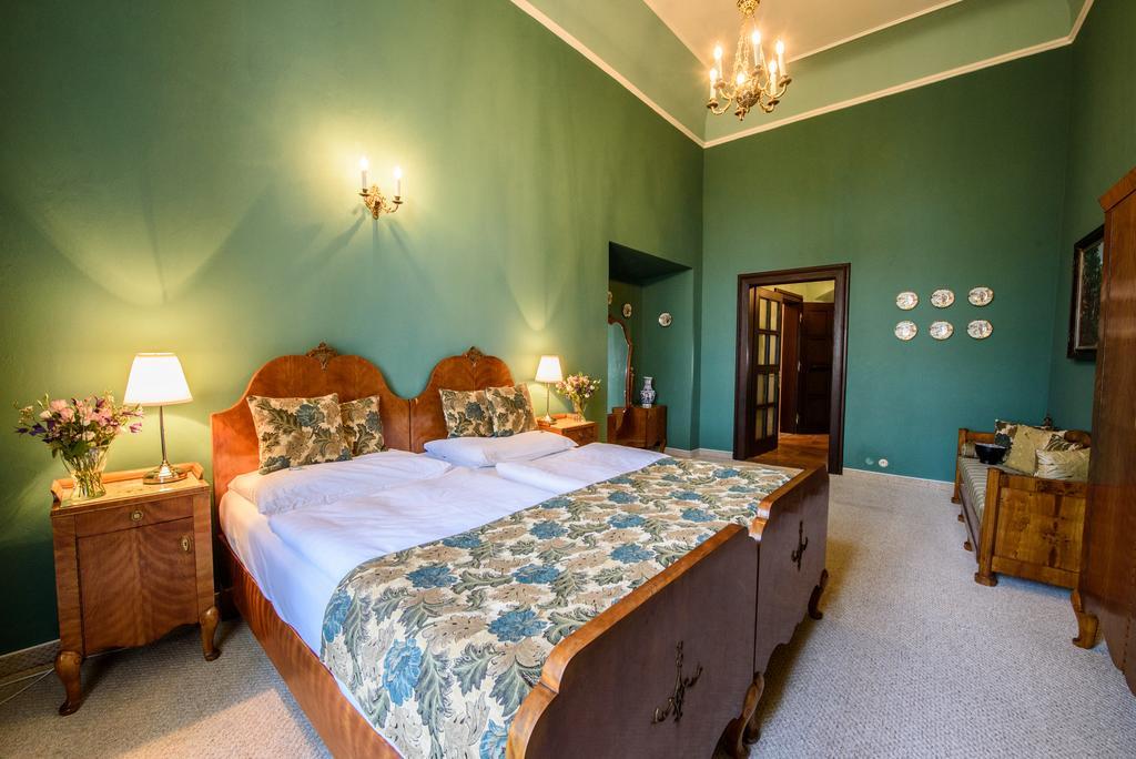 Chateau Hostacov Hotel Szoba fotó