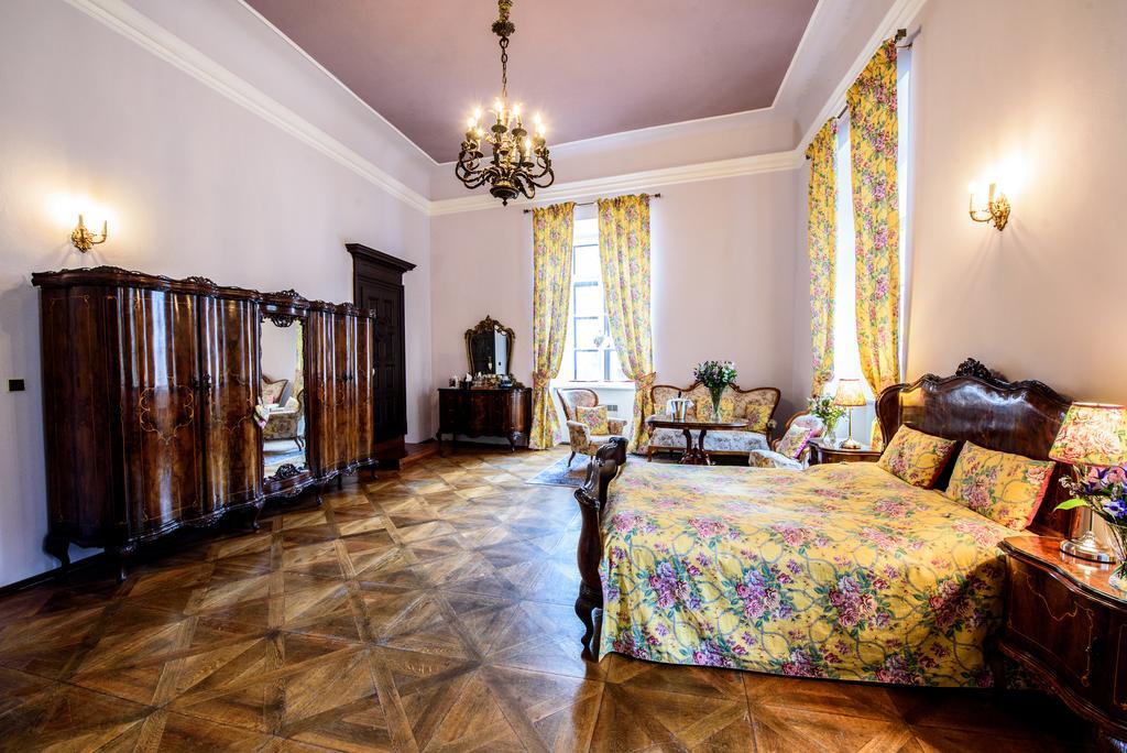 Chateau Hostacov Hotel Szoba fotó