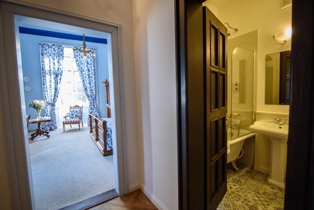 Chateau Hostacov Hotel Szoba fotó