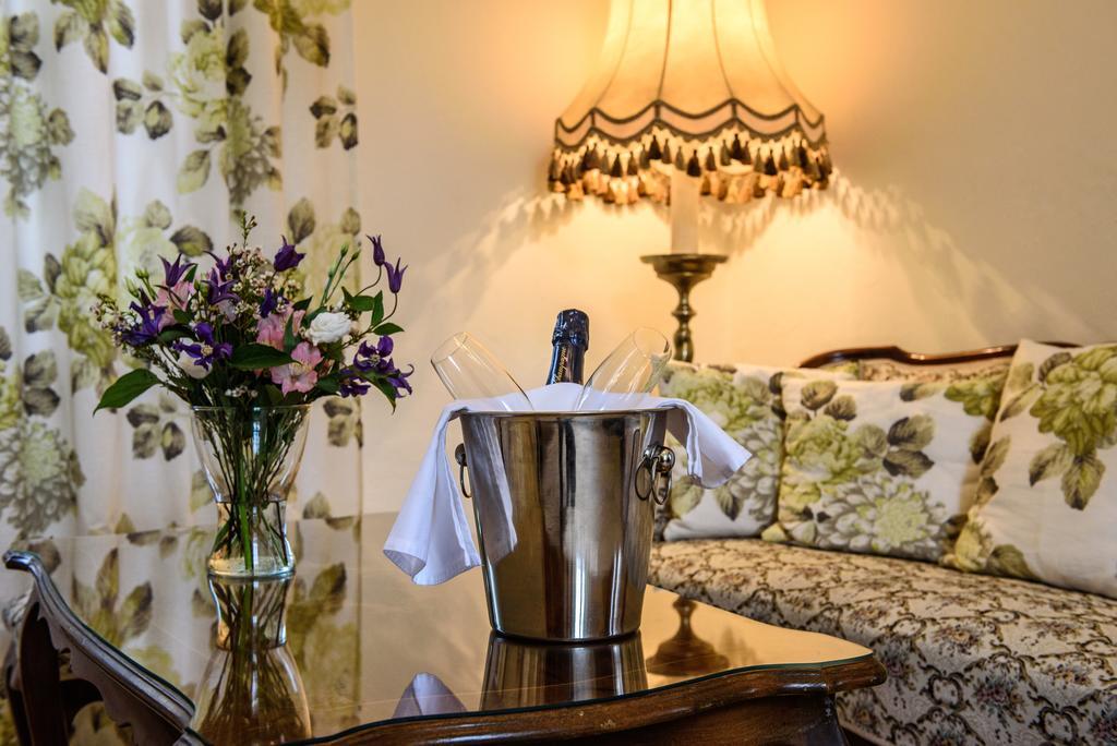 Chateau Hostacov Hotel Kültér fotó